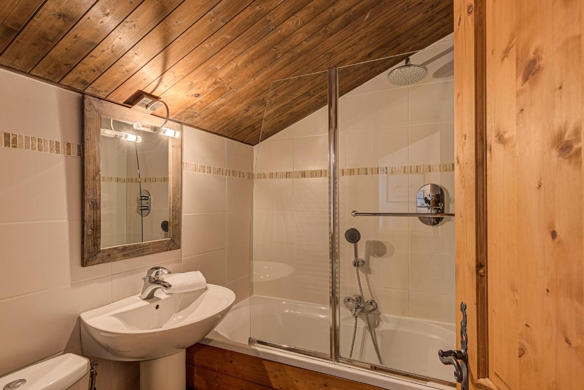 Apartment Chamouny - Alpes Travel - Chamonix - Sleeps 8 Bagian luar foto